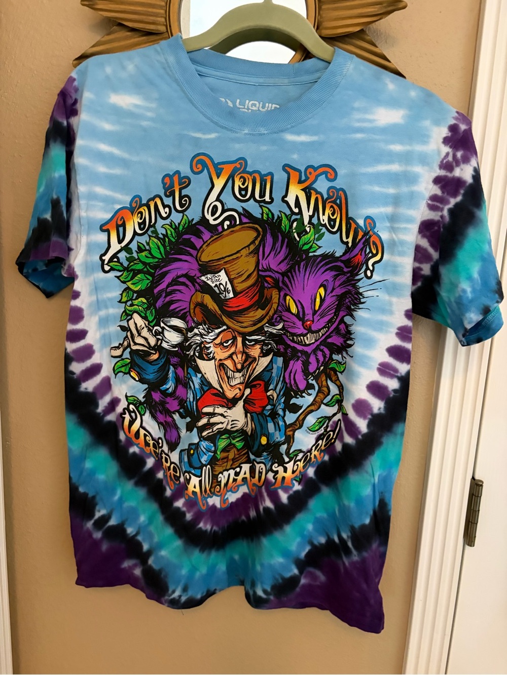 Liquid Blue Alice in Wonderland Were All Mad Here Men’s Shirt M